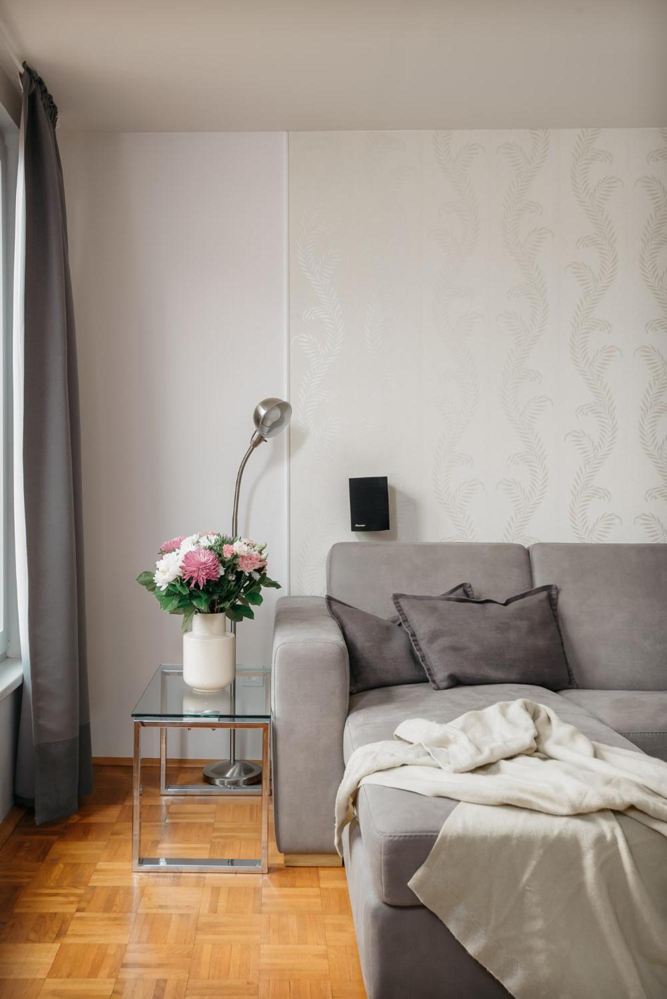 Roy 2 Bdr With Castle View, Parking & Ac Apartamento *